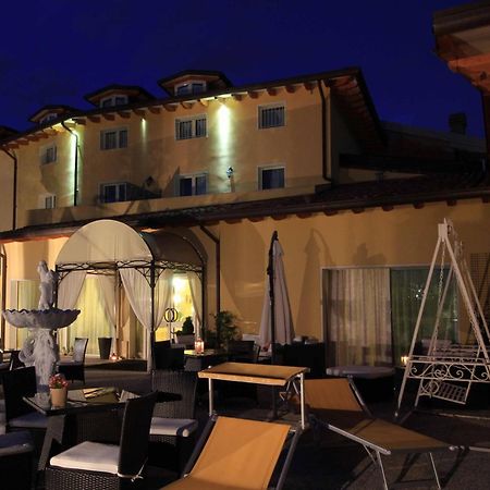 Borgo Dei Poeti Romantik Hotel Manerba del Garda Eksteriør billede