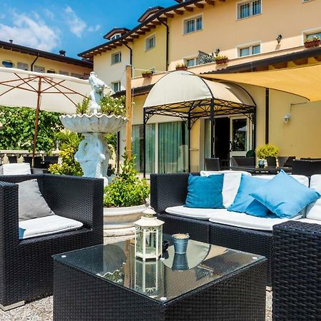 Borgo Dei Poeti Romantik Hotel Manerba del Garda Eksteriør billede