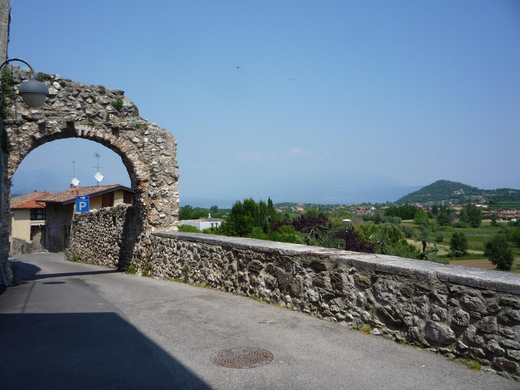 Borgo Dei Poeti Romantik Hotel Manerba del Garda Eksteriør billede