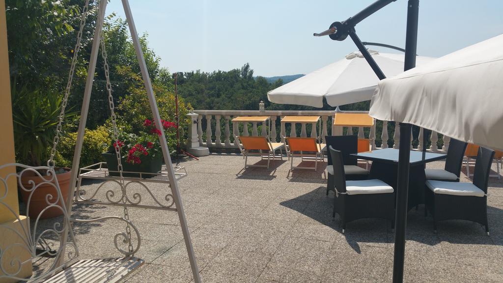 Borgo Dei Poeti Romantik Hotel Manerba del Garda Eksteriør billede