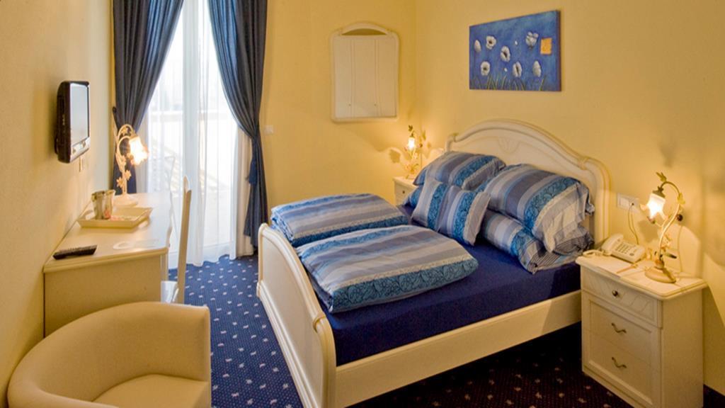 Borgo Dei Poeti Romantik Hotel Manerba del Garda Eksteriør billede